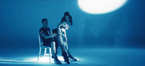 Artiesten Gifs Nicki minaj teef aub Beez in de val 