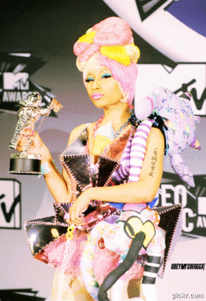 Artiesten Gifs Nicki minaj het denken kuiltjes 