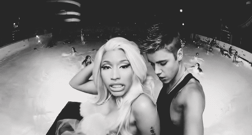Artiesten Gifs Nicki minaj muziekvideo kruipen nerd 