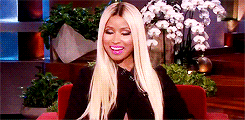 Nicki Minaj GIF. Artiesten Gifs Nicki minaj Het denken Kuiltjes 
