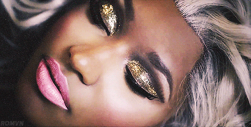 Artiesten Gifs Nicki minaj 