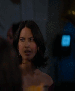 Conan Obrien GIF. X men Gifs Filmsterren Conan obrien Olivia munn Klap Comic con Sdcc 