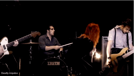 Artiesten Paramore Gifs muziekvideo aint it fun 