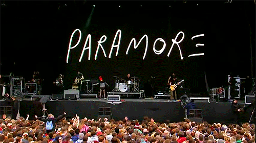 Artiesten Paramore Gifs mislukken high five 2007 hayley williams Jeremy Davis Warped Tour Josh Far 