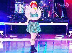 Paramore GIF. Artiesten Paramore Gifs Hayley williams 