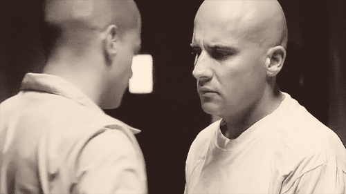 Films en series Prison break Gifs glimlach michael scofield Sara Tancredi 
