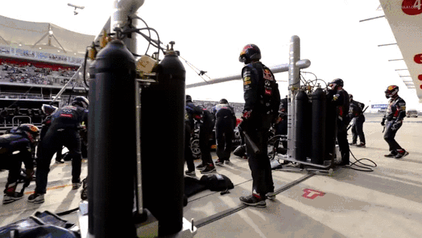 Eten en drinken Gifs Red bull f1 formule 1 Vettel seb Vettel seba Vettel red bull f1 Red Bull F1 Team 