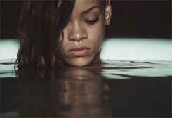 Rihanna GIF. Strand Artiesten Schattig Golf Rihanna Sexy Gifs  Verwonderd Barbados 