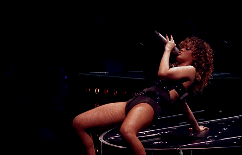 Artiesten Rihanna Gifs triest badkuip blijven terneergeslagen 