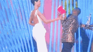 Rihanna GIF. Eten en drinken Artiesten Banaan Rihanna Sexy Gifs 