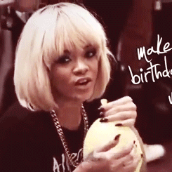 Rihanna GIF. Strand Artiesten Rihanna Boot Gifs Bardados 