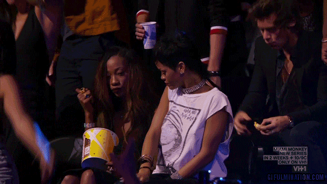 Artiesten Rihanna Kus Gifs  