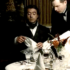 Robert Downey Jr GIF. Verward Gifs Filmsterren Robert downey jr Onhandig Het denken 