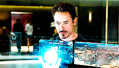 Robert Downey Jr GIF. Gifs Filmsterren Ben stiller Robert downey jr Tropic thunder Kirk lazarus Tugg speedman 