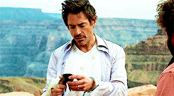 Robert Downey Jr GIF. Films en series Iron man Gifs Filmsterren Robert downey jr Tony stark 