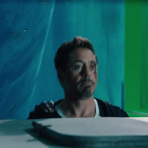 Robert Downey Jr GIF. Gifs Filmsterren Robert downey jr Mtv movie awards Neem een â€‹â€‹knie 