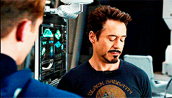Robert Downey Jr GIF. Film Sherlock holmes Gifs Filmsterren Robert downey jr Wenk 