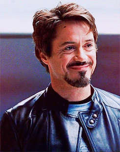 Robert Downey Jr GIF. Sexy Gifs Filmsterren Robert downey jr Glimlach 