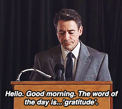 Robert Downey Jr GIF. Sherlock holmes Gifs Filmsterren Jude law Robert downey jr Onhandig 