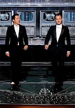 Robert Downey Jr GIF. Gifs Filmsterren Robert downey jr Scherlock holmes 