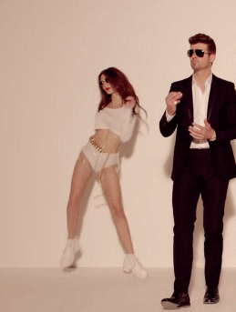 Artiesten Gifs Robin thicke klem blurred lines Emily Ratajkowski danse good girl 