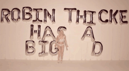 Artiesten Gifs Robin thicke music video blurred lines elle evans 