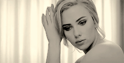 Scarlett Johansson GIF. Gifs Filmsterren Scarlett johansson The avengers Zwarte weduwe 