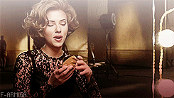 Scarlett Johansson GIF. Gifs Filmsterren Scarlett johansson Hitchcock Janet leigh 