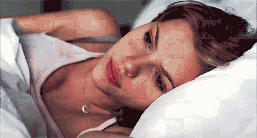 Scarlett Johansson GIF. Gifs Filmsterren Scarlett johansson Hitchcock Janet leigh 