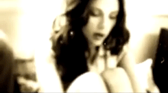 Scarlett Johansson GIF. Gifs Filmsterren Scarlett johansson Thegoodfilms Lost in translation 