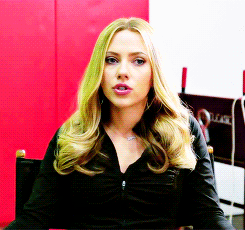 Scarlett Johansson GIF. Avengers Gifs Filmsterren Scarlett johansson The avengers 