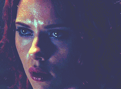 Scarlett Johansson GIF. Avengers Gifs Filmsterren Scarlett johansson The avengers 