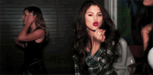 Artiesten Selena gomez Kus Gifs blazende kus 