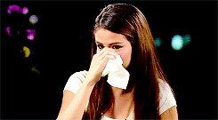 Selena Gomez GIF. Huilen Artiesten Selena gomez Gifs Weefsel 
