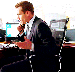 Suits GIF. Films en series Gifs Suits Donna paulsen 