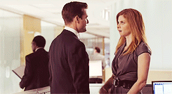 Suits GIF. Films en series Gifs Suits Meghan markle Rachel zane 