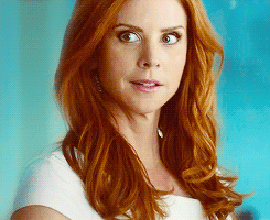 Suits GIF. Films en series Gifs Suits Sarah rafferty 