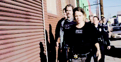 Taylor Kitsch GIF. Film Gifs Filmsterren Taylor kitsch Heet Shirtless Hot guys Hot guy Het verbond 