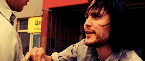Taylor Kitsch GIF. Gifs Filmsterren Taylor kitsch Friday night lights Tim riggins 