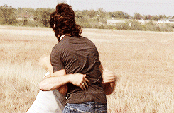 Taylor Kitsch GIF. Sexy Gifs Filmsterren Taylor kitsch Friday night lights Tim riggins 