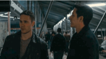 Taylor Kitsch GIF. Gifs Filmsterren Taylor kitsch Heet Shirtless Zuigeling Lone survivor 