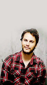 Taylor Kitsch GIF. Gifs Filmsterren Taylor kitsch Heet Shirtless Zuigeling Lone survivor 
