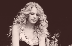Taylor Swift GIF. Artiesten Taylor swift Zonnebril Gifs 