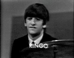 The Beatles GIF. Artiesten Golf The beatles Paul Gifs Hi Paul mccartney 