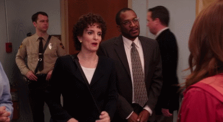Tina Fey GIF. Tv Gifs Filmsterren Tina fey Kruipen Niets 30 rock Liz citroen Zwak Push up 
