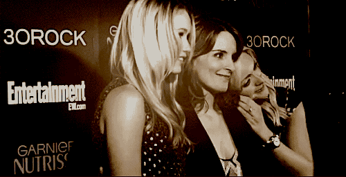 Tina Fey GIF. Gifs Filmsterren Tina fey Reactie Niet cool Dit is niet cool Zijn niet cool 