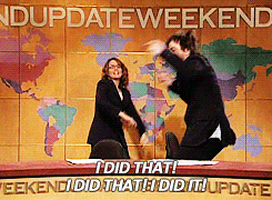 Tina Fey GIF. Gifs Filmsterren Tina fey Schouderophalend Idk I dont know I aint zelfs gek Schouderophalen 