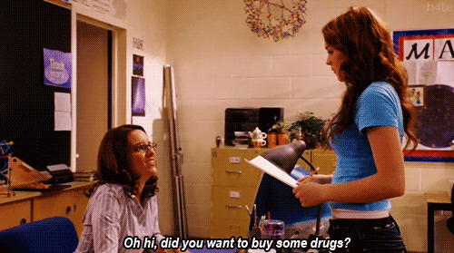 Tina Fey GIF. Film Mean girls Gifs Filmsterren Tina fey Onhandig Lindsay lohan 