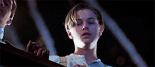 Films en series Titanic Leonardo dicaprio Gifs Filmsterren  elektriciteit zinken schip verduistering 