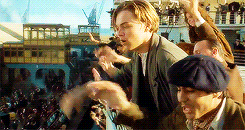 Leonardo Dicaprio GIF. Films en series Titanic Doei Leonardo dicaprio Gifs Filmsterren Otp Golvend 